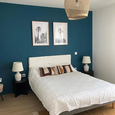 Апарт-отель Cazam Paris Ouen 4*